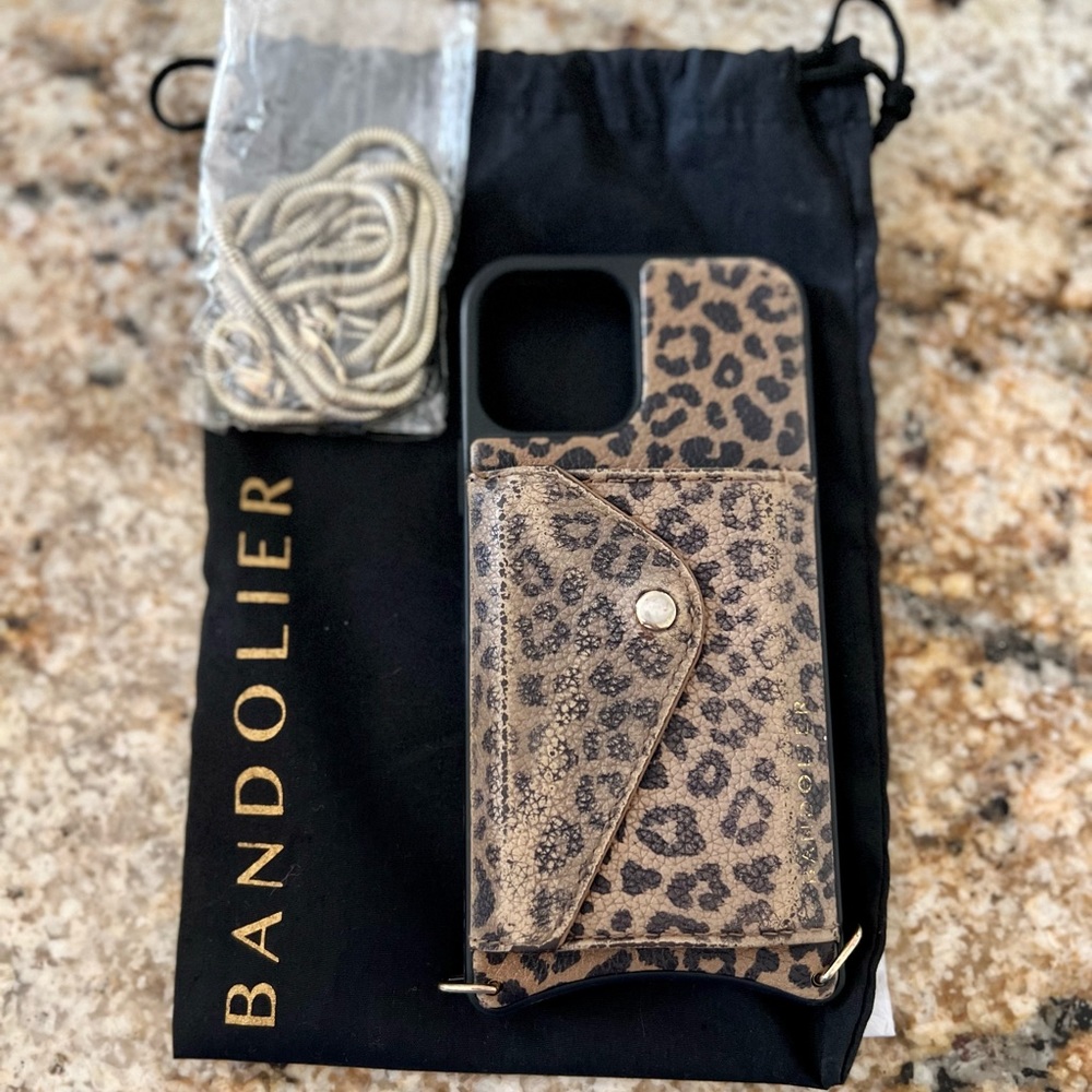 Gia Side Slot Crossbody Bandolier